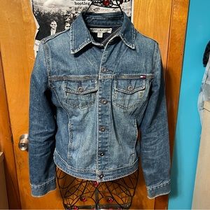 Tommy Hilfiger petite jean denim jacket discoloration size small